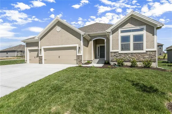 3315 NW 93rd Street, Kansas City, MO 64154