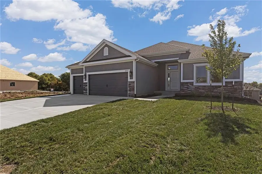 3327 NW 93rd Street, Kansas City, MO 64154 - #2