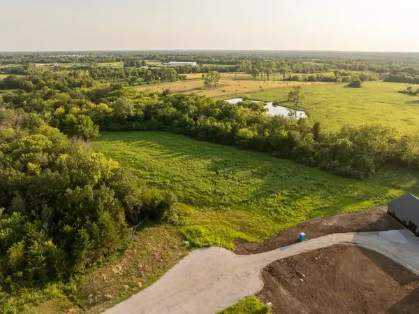 Lot 8 Timber Ridge Drive, Peculiar, MO 64078