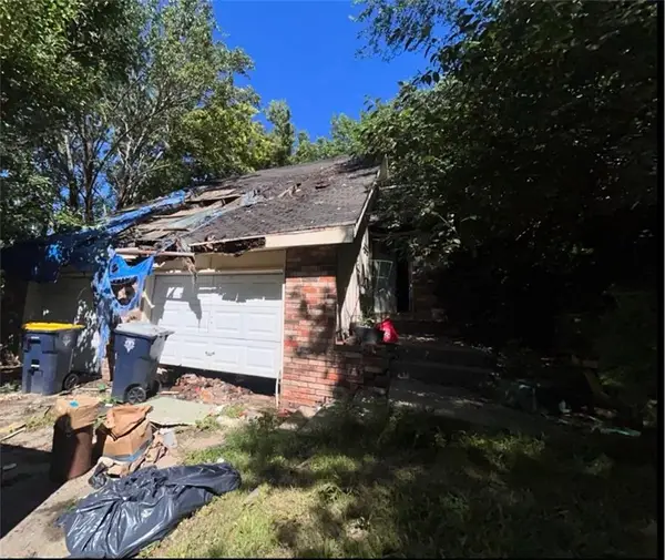 8108 N Stoddard Circle, Kansas City, MO 64152
