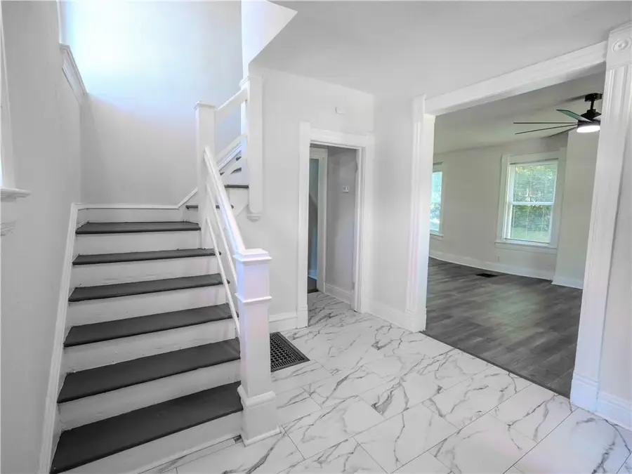 2011 Montgall Avenue, Kansas City, MO 64127 - #3