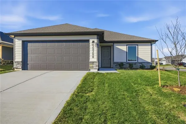 20313 W 195th Street, Spring Hill, KS 66083