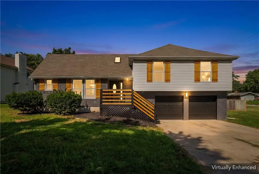 913 NW 37th Street, Blue Springs, MO 64015 - #2