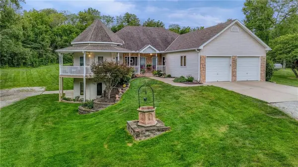 9897 SW 223rd Street, Trimble, MO 64492