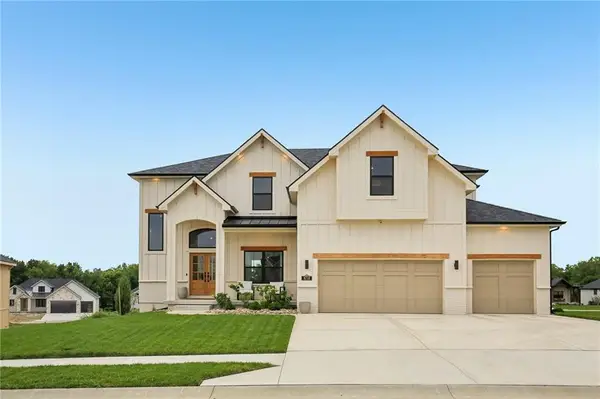 8718 N Farley Avenue, Kansas City, MO 64157