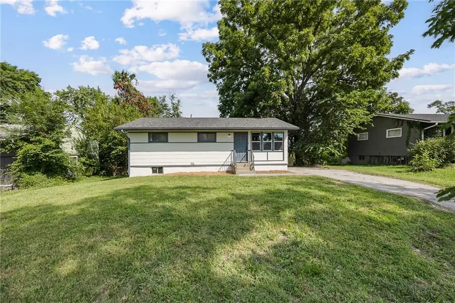 7408 E 49th Terrace, Kansas City, MO 64129 - #2