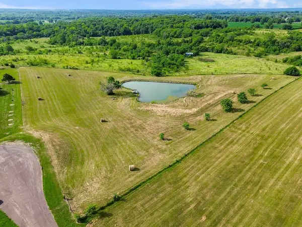 24811 Countryview Drive, Kearney, MO 64060