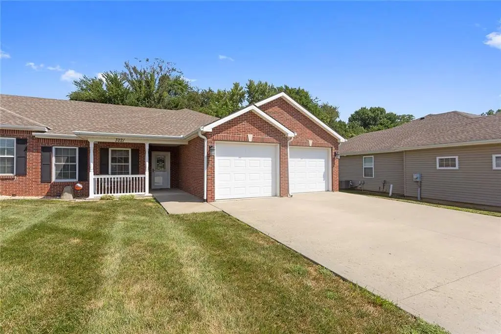 3221 Hickory Ridge Court, Saint Joseph, MO 64503 - #1
