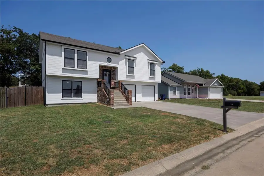 110 E John Street, Coffeyville, KS 67337 - #2