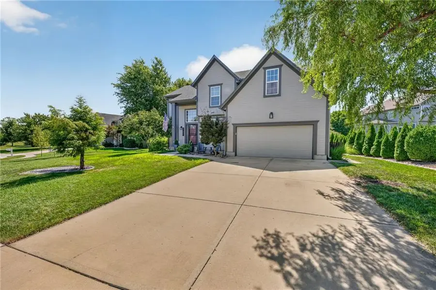 21011 W 54th Street, Shawnee, KS 66218 - #2