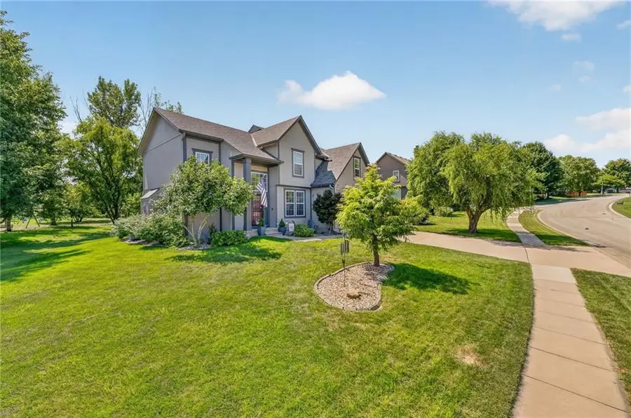 21011 W 54th Street, Shawnee, KS 66218 - #3