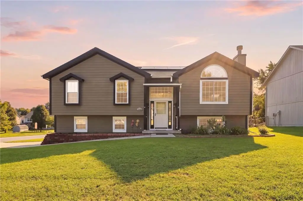 16403 Hinkle Avenue, Belton, MO 64012 - #1
