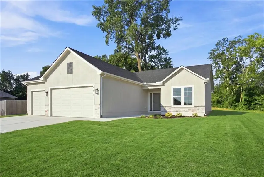 21043 S 225th Street, Spring Hill, KS 66083 - #2