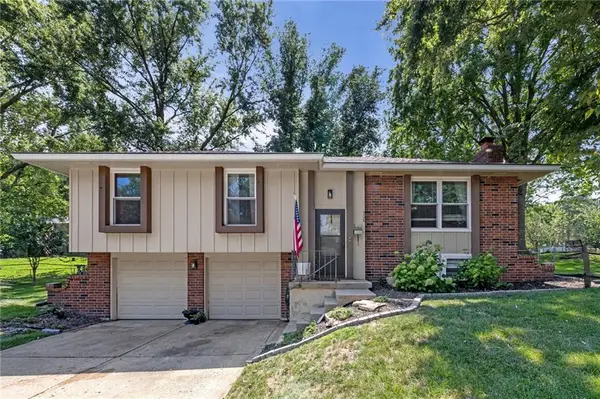 508 NE Grant Drive, Blue Springs, MO 64014