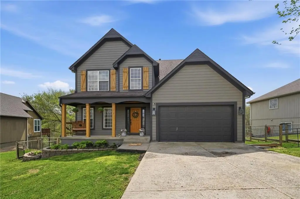 215 E Whispering Hills Boulevard, Lone Jack, MO 64070 - #1