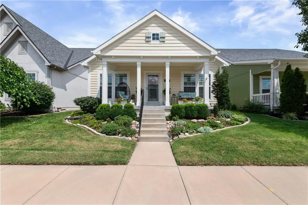 408 E 31st Avenue, Kansas City, MO 64116 - #1