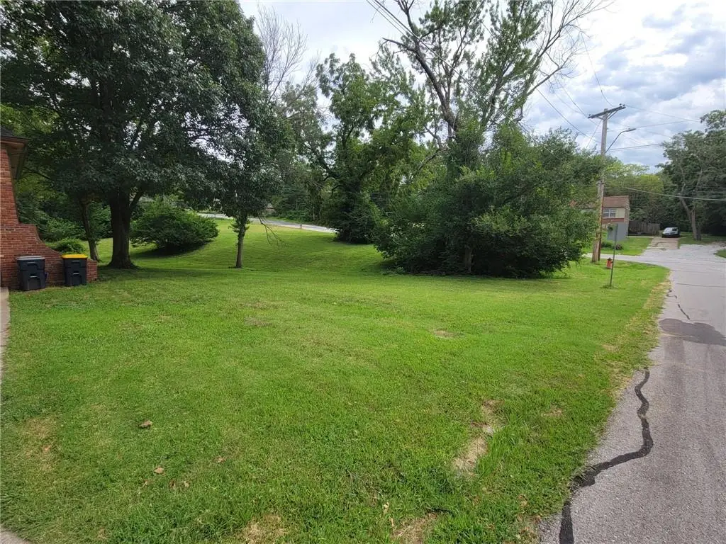 8132 E 74th Street, Kansas City, MO 64133 - #1