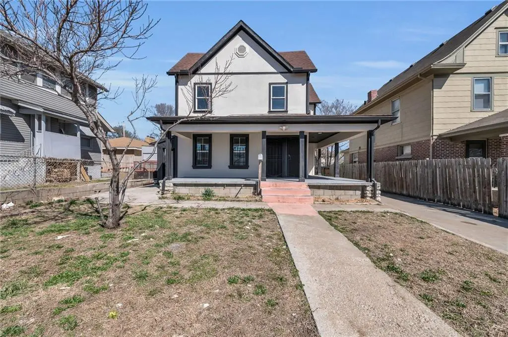 5208 E 8th Street, Kansas City, MO 64124 - #1