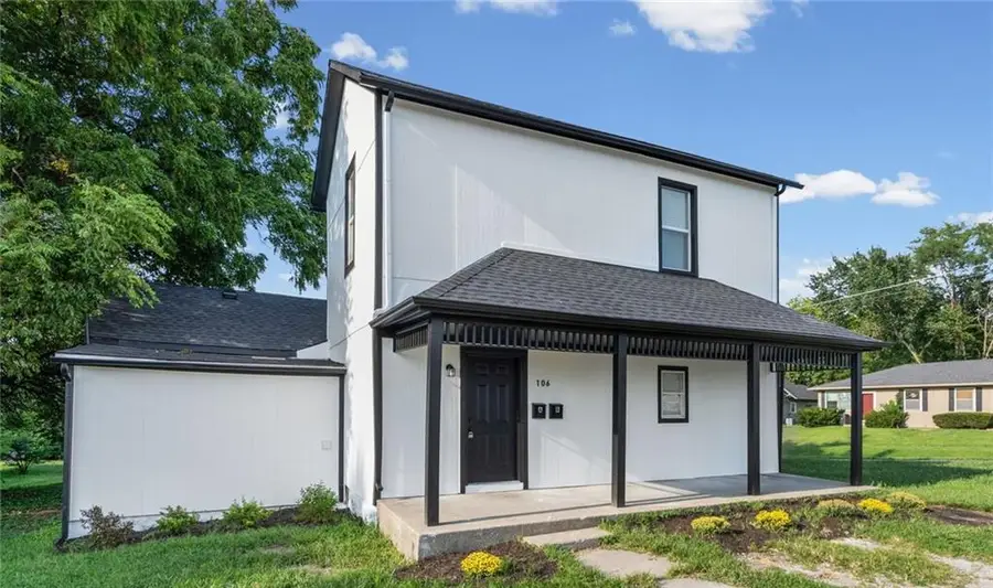 106 E Buchanan Street, Richmond, MO 64085 - #2