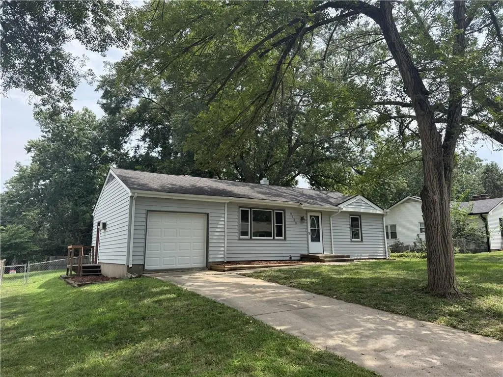 8829 N Holmes Street, Kansas City, MO 64155 - #1
