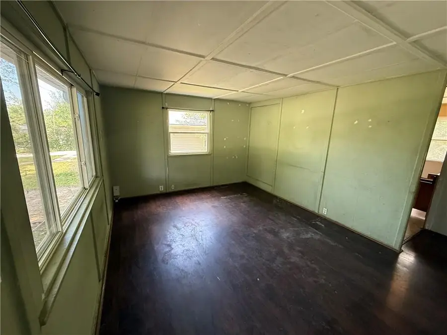 4529 N Forest Avenue, Kansas City, MO 64116 - #2