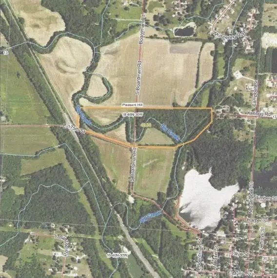 S Boardman Road, Pleasant Hill, MO 64080