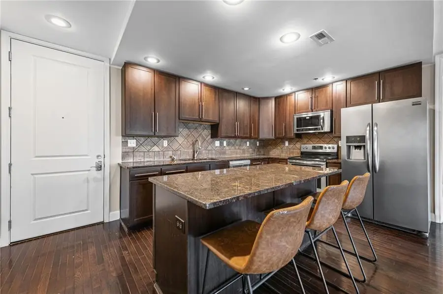 2940 Baltimore Avenue #1303, Kansas City, MO 64108 - #2