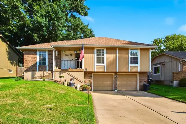 19208 E 14th Street N, Independence, MO 64056