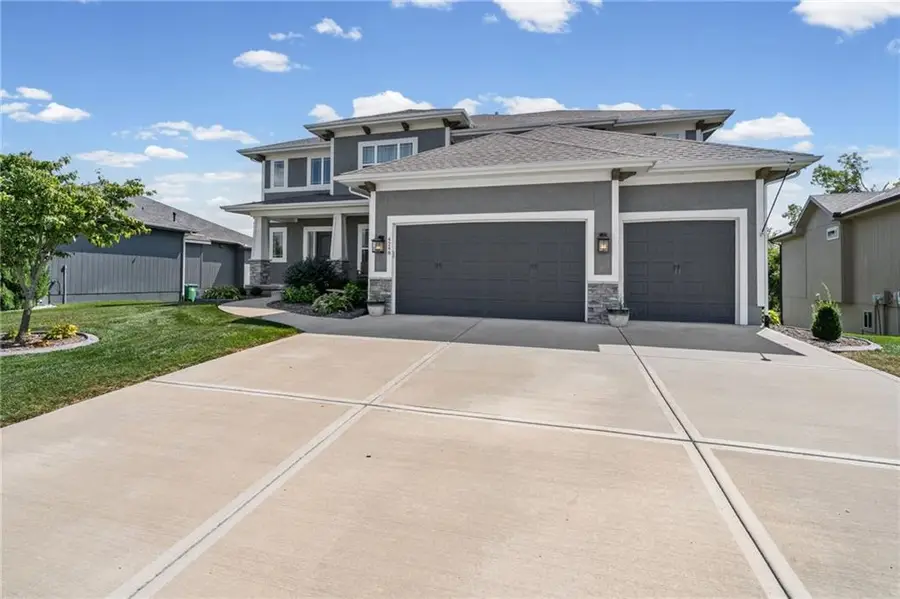 4248 SW Stoney Brook Drive, Lees Summit, MO 64082 - #3