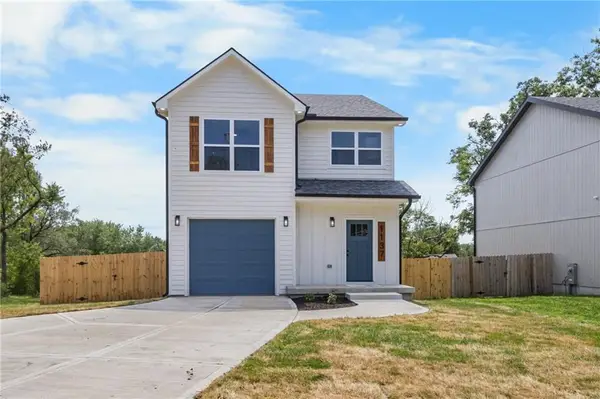 1137 Walnut Avenue, Osawatomie, KS 66064