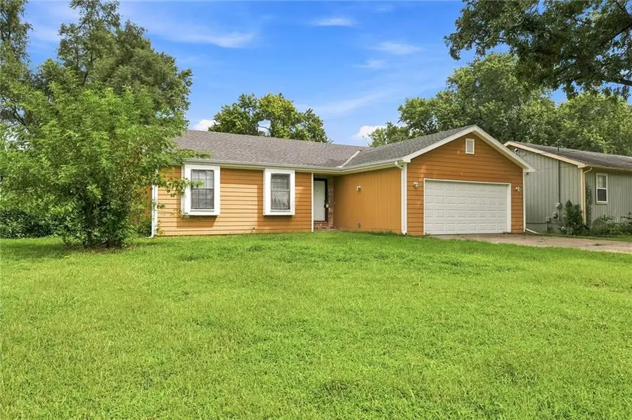839 Elm Street, Lawrence, KS 66044 - #3