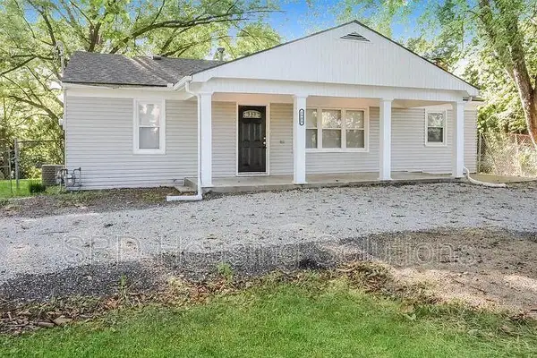 1904 N Kendall Road, Independence, MO 64058