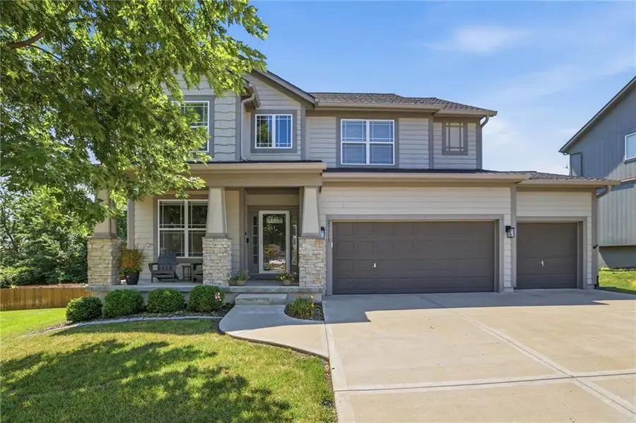 23313 W 52nd Terrace, Shawnee, KS 66226 - #2