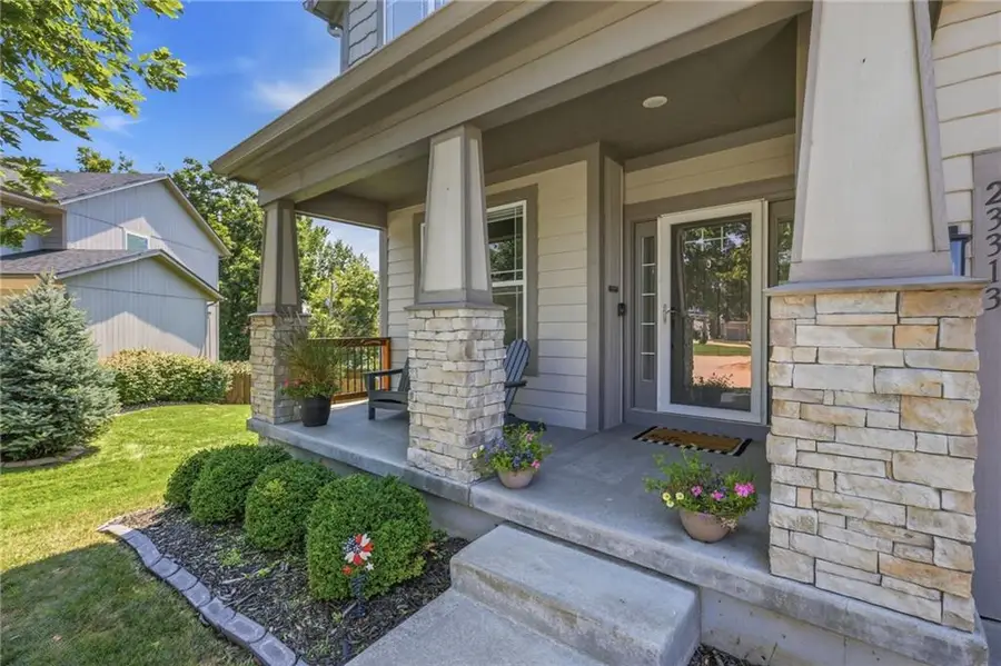 23313 W 52nd Terrace, Shawnee, KS 66226 - #3