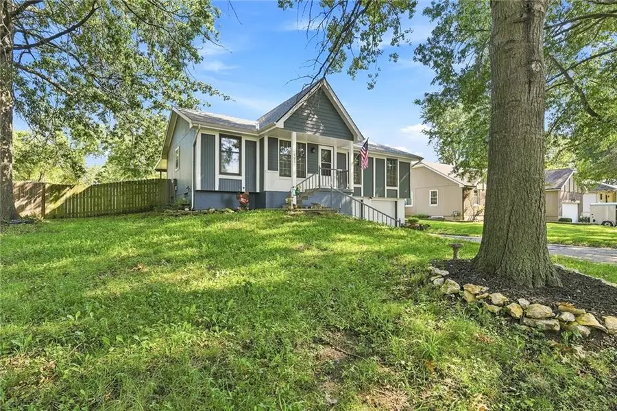 901 NW Valley Woods Drive, Grain Valley, MO 64029 - #3
