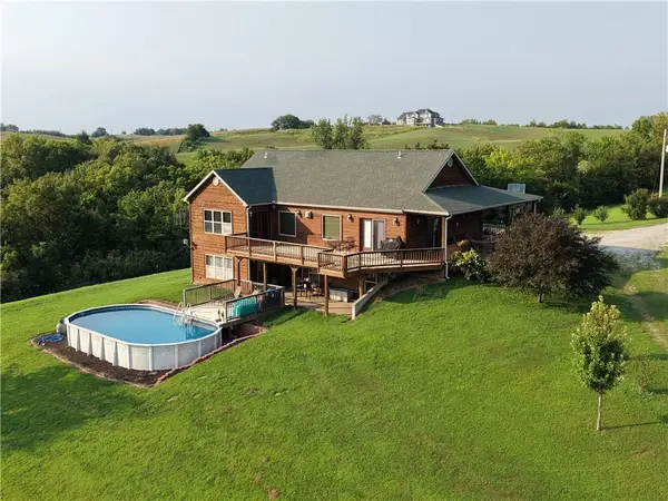 954 Tioga Rd Road, Wathena, KS 66090