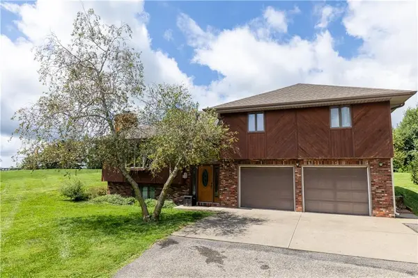 6 Delaney Drive, St Joseph, MO 64507
