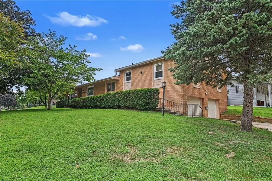 1506 Tamara Drive, Saint Joseph, MO 64506 - #2