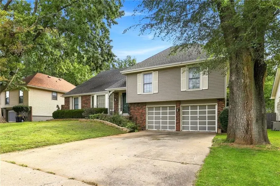 11017 Jackson Avenue, Kansas City, MO 64137 - #2