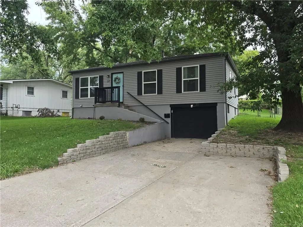 317 N Cochise Drive, Independence, MO 64056 - #1