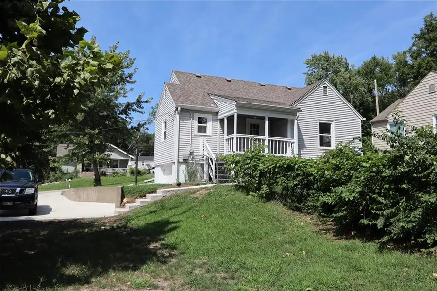 403 NE 41st Street, Kansas City, MO 64116 - #3