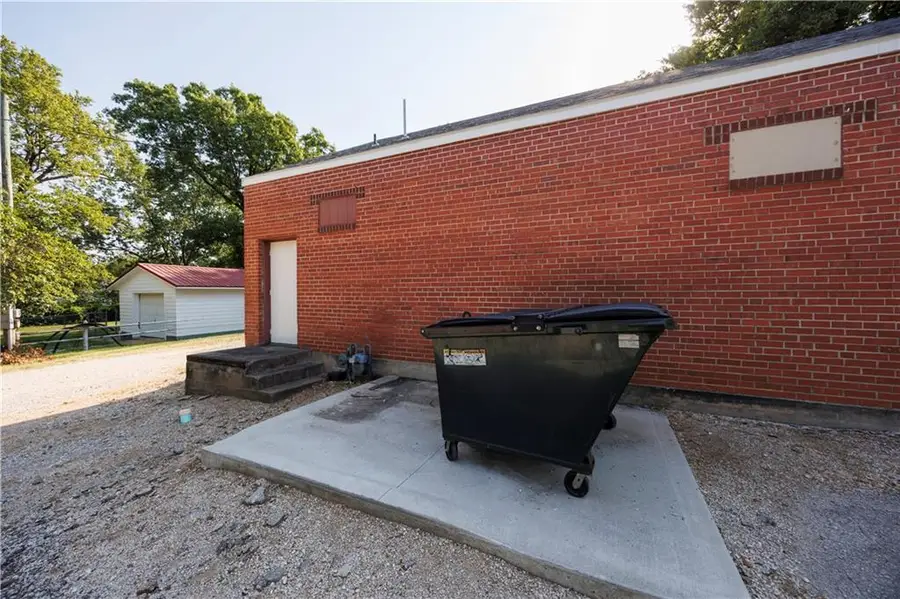 421 Washington Street, Fredonia, KS 66736 - #3