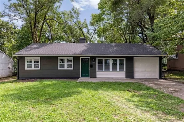6903 E 114th Terrace, Kansas City, MO 64134