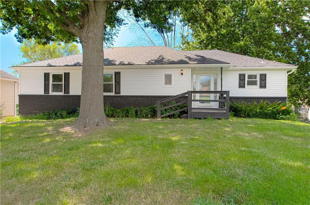 1725 S Kiowa Drive, Olathe, KS 66062 - #1