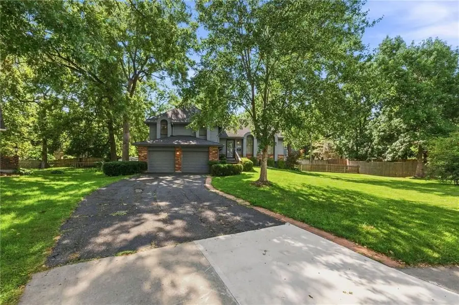 10314 W 48th Street, Shawnee, KS 66203 - #2