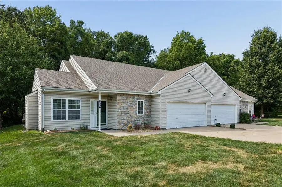 8356 Stewart Place, Kansas City, KS 66109 - #2