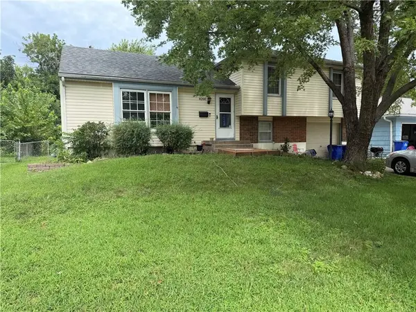 8200 E 133rd Terrace, Grandview, MO 64030