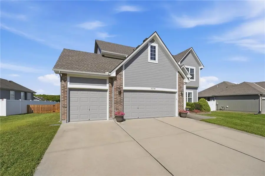 15718 Richmond Avenue, Belton, MO 64012 - #2