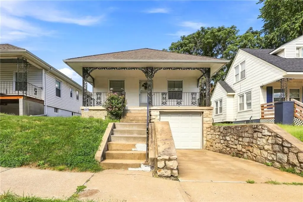 1222 Hardesty Avenue, Kansas City, MO 64127 - #1