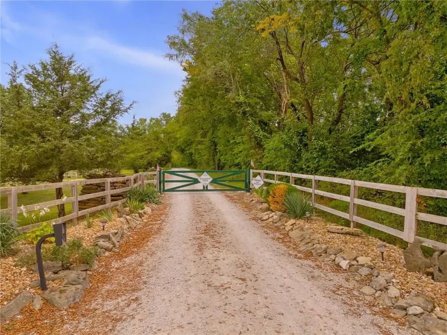 32921 S Ridgeview Farm Road, Drexel, MO 64742 - #3